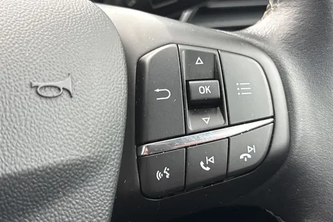 38 of 53 for Ford Fiesta 1.0T EcoBoost Titanium Euro 6 (s/s) 3dr