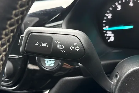 41 of 53 for Ford Fiesta 1.0T EcoBoost Titanium Euro 6 (s/s) 3dr