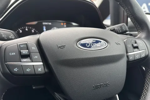 45 of 53 for Ford Fiesta 1.0T EcoBoost Titanium Euro 6 (s/s) 3dr