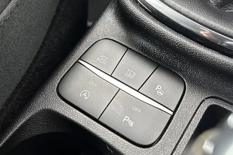 46 of 53 for Ford Fiesta 1.0T EcoBoost Titanium Euro 6 (s/s) 3dr