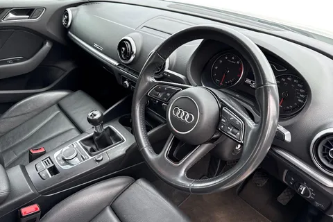 DL68OJW Audi A3 Sport 30 TFSI 116 PS 6-speed Thumbnail #15