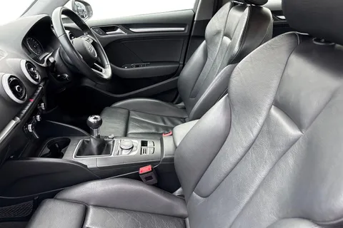 DL68OJW Audi A3 Sport 30 TFSI 116 PS 6-speed Thumbnail #17