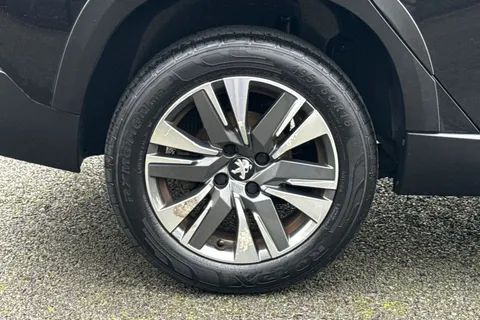 MW19HVF PEUGEOT 2008 1.2 PureTech Allure Premium Euro 6 (s/s) 5dr Thumbnail #11