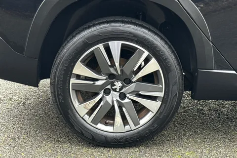 MW19HVF PEUGEOT 2008 1.2 PureTech Allure Premium Euro 6 (s/s) 5dr Thumbnail #12