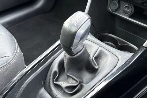 MW19HVF PEUGEOT 2008 1.2 PureTech Allure Premium Euro 6 (s/s) 5dr Thumbnail #23