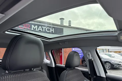 MW19HVF PEUGEOT 2008 1.2 PureTech Allure Premium Euro 6 (s/s) 5dr Thumbnail #31