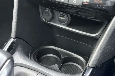 MW19HVF PEUGEOT 2008 1.2 PureTech Allure Premium Euro 6 (s/s) 5dr Thumbnail #42