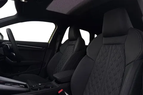  Audi S3 2.0 TFSI Black Edition Sportback S Tronic quattro Euro 6 (s/s) 5dr Thumbnail #16