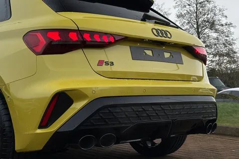  Audi S3 2.0 TFSI Black Edition Sportback S Tronic quattro Euro 6 (s/s) 5dr Thumbnail #51