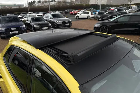  Audi S3 2.0 TFSI Black Edition Sportback S Tronic quattro Euro 6 (s/s) 5dr Thumbnail #53