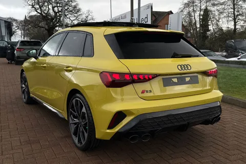  Audi S3 2.0 TFSI Black Edition Sportback S Tronic quattro Euro 6 (s/s) 5dr Thumbnail #58