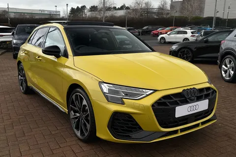  Audi S3 2.0 TFSI Black Edition Sportback S Tronic quattro Euro 6 (s/s) 5dr Thumbnail #60