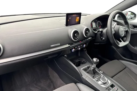 PG68JSY Audi A3 1.0 TFSI 30 S line Sportback Euro 6 (s/s) 5dr Thumbnail #16