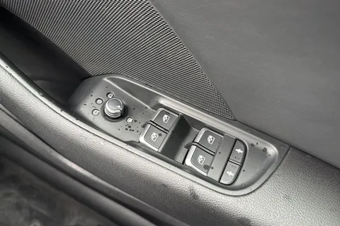 PG68JSY Audi A3 1.0 TFSI 30 S line Sportback Euro 6 (s/s) 5dr Thumbnail #45