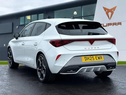 DH25EWR CUPRA Leon 1.5 TSI 150 V2 5dr Thumbnail #3