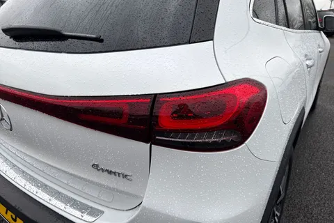 KP73YCK Mercedes-Benz Eqa EQA 300 66.5kWh AMG Line (Premium) Auto 4MATIC 5dr Thumbnail #9