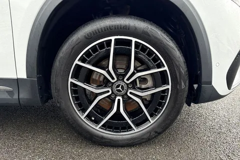 KP73YCK Mercedes-Benz Eqa EQA 300 66.5kWh AMG Line (Premium) Auto 4MATIC 5dr Thumbnail #11