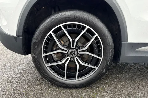 KP73YCK Mercedes-Benz Eqa EQA 300 66.5kWh AMG Line (Premium) Auto 4MATIC 5dr Thumbnail #12