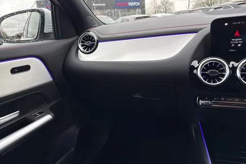 KP73YCK Mercedes-Benz Eqa EQA 300 66.5kWh AMG Line (Premium) Auto 4MATIC 5dr Thumbnail #21