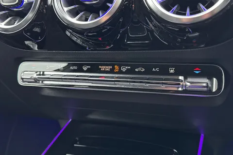 KP73YCK Mercedes-Benz Eqa EQA 300 66.5kWh AMG Line (Premium) Auto 4MATIC 5dr Thumbnail #23