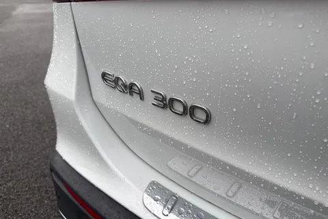 KP73YCK Mercedes-Benz Eqa EQA 300 66.5kWh AMG Line (Premium) Auto 4MATIC 5dr Thumbnail #35