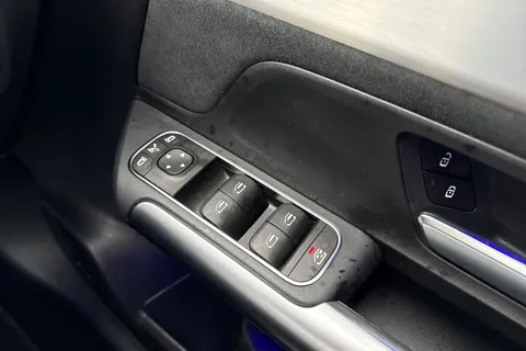 KP73YCK Mercedes-Benz Eqa EQA 300 66.5kWh AMG Line (Premium) Auto 4MATIC 5dr Thumbnail #47