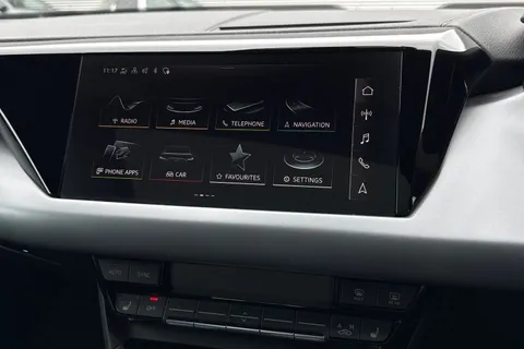 WP72VGD Audi e-tron GT 93.4kWh Auto quattro 4dr Thumbnail #28