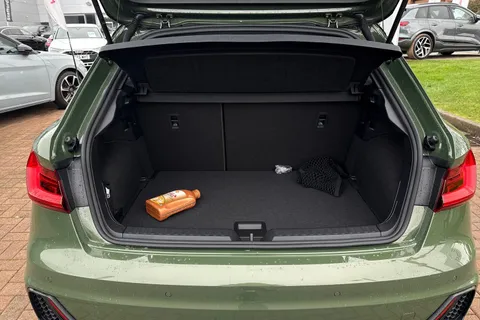  Audi A1 1.5 TFSI 35 Black Edition Sportback S Tronic Euro 6 (s/s) 5dr Thumbnail #7