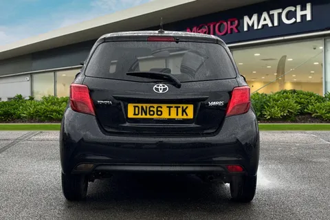 DN66TTK Toyota Yaris 1.33 Dual VVT-i Icon Euro 6 5dr Thumbnail #4