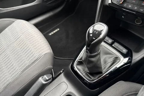 DE71YKN Vauxhall Corsa 1.2 SE Euro 6 5dr Thumbnail #24