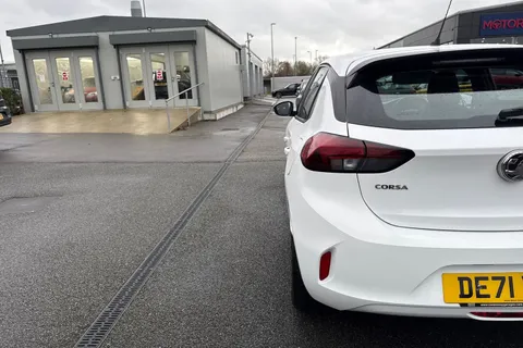 DE71YKN Vauxhall Corsa 1.2 SE Euro 6 5dr Thumbnail #32