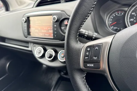 DN66TTK Toyota Yaris 1.33 Dual VVT-i Icon Euro 6 5dr Thumbnail #36