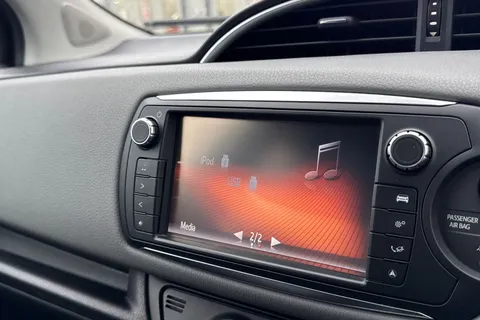 DN66TTK Toyota Yaris 1.33 Dual VVT-i Icon Euro 6 5dr Thumbnail #44