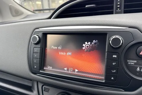 DN66TTK Toyota Yaris 1.33 Dual VVT-i Icon Euro 6 5dr Thumbnail #48