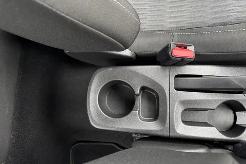 DE71YKN Vauxhall Corsa 1.2 SE Euro 6 5dr Thumbnail #58