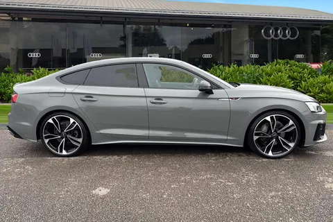 AU22DXB Audi A5 Black Edition 40 TFSI 204 PS S tronic Thumbnail #4