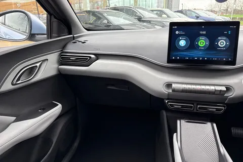 BYD Dolphin Surf 65kW Boost 43kWh 5dr Auto Thumbnail #15