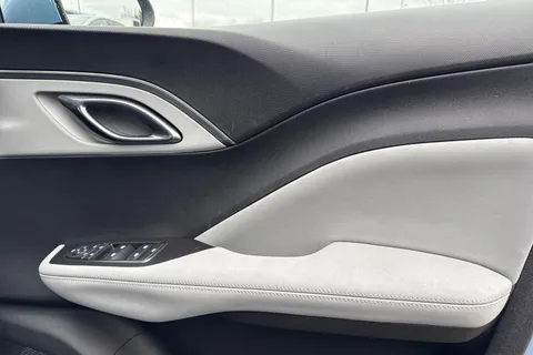 BYD Dolphin Surf 65kW Boost 43kWh 5dr Auto Thumbnail #18