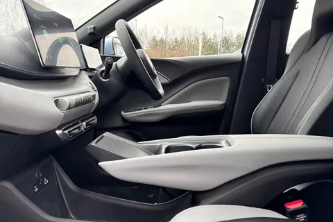 BYD Dolphin Surf 65kW Boost 43kWh 5dr Auto Thumbnail #31