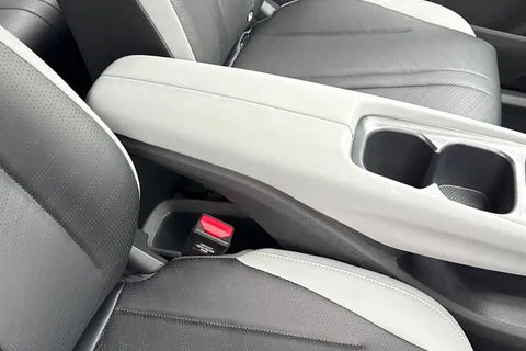 BYD Dolphin Surf 65kW Boost 43kWh 5dr Auto Thumbnail #36