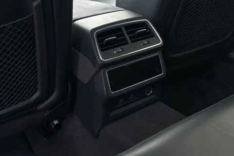 KY74ELV Audi RS 6 Avant RS 6 Avant performance Carbon Vorsprung 630 PS tiptronic Thumbnail #30