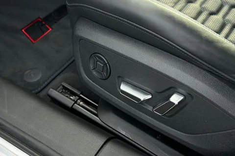 KY74ELV Audi RS 6 Avant RS 6 Avant performance Carbon Vorsprung 630 PS tiptronic Thumbnail #32