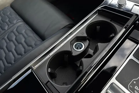 KY74ELV Audi RS 6 Avant RS 6 Avant performance Carbon Vorsprung 630 PS tiptronic Thumbnail #50