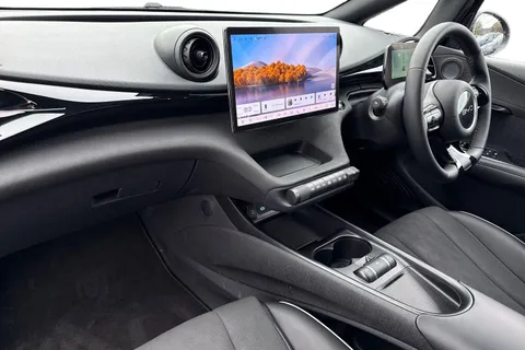 DG75OXC BYD Dolphin 60.48kWh Comfort Auto 5dr Thumbnail #9