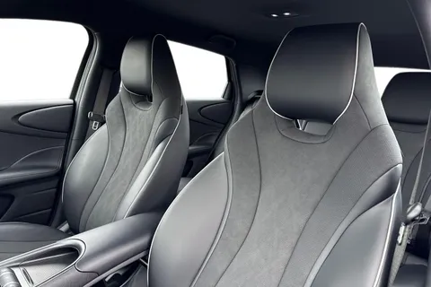 DG75OXC BYD Dolphin 60.48kWh Comfort Auto 5dr Thumbnail #11