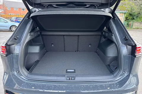 Volkswagen Tiguan 2.0 TDI R-Line DSG Euro 6 (s/s) 5dr Thumbnail #7