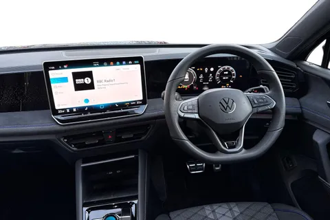 Volkswagen Tiguan 2.0 TDI R-Line DSG Euro 6 (s/s) 5dr Thumbnail #18