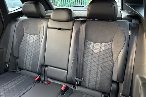 Volkswagen Tiguan 2.0 TDI R-Line DSG Euro 6 (s/s) 5dr Thumbnail #19