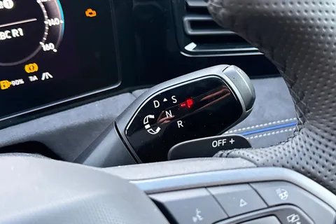 Volkswagen Tiguan 2.0 TDI R-Line DSG Euro 6 (s/s) 5dr Thumbnail #23