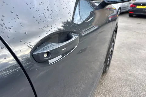 Volkswagen Tiguan 2.0 TDI R-Line DSG Euro 6 (s/s) 5dr Thumbnail #28